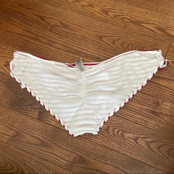 BNWT Quintsoul red & white‎ striped ruched bikini  bottoms in size x-large - Picture 10 of 10